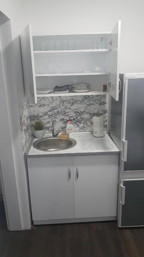 Rent A Room Aleksic วาลเยโว ภายนอก รูปภาพ
