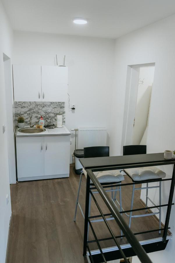 Rent A Room Aleksic วาลเยโว ภายนอก รูปภาพ