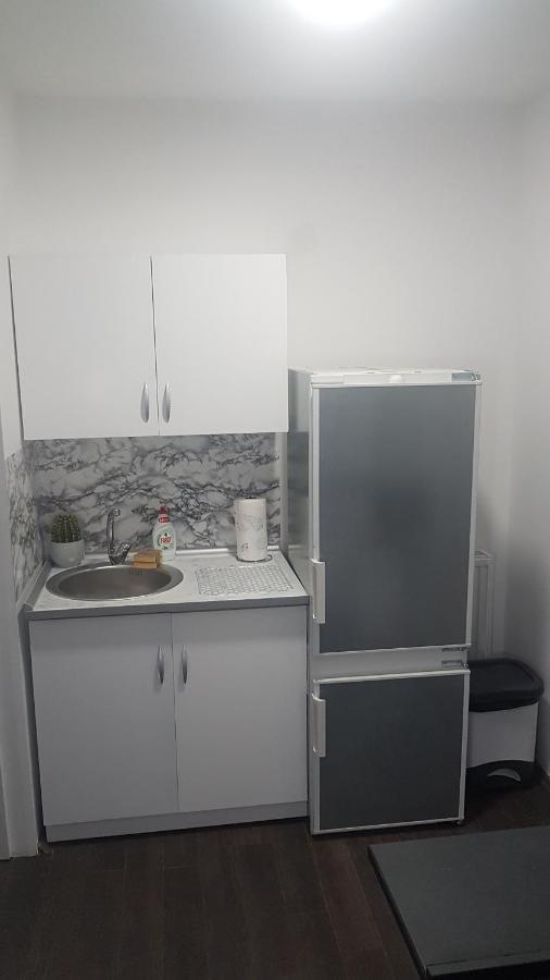 Rent A Room Aleksic วาลเยโว ภายนอก รูปภาพ